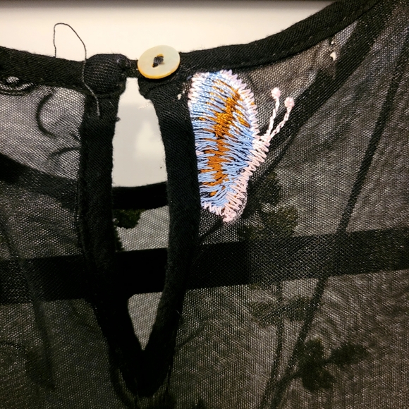 Pebble and Stone Embroidered Women's Shirt / Blouse - Picture 11 of 14